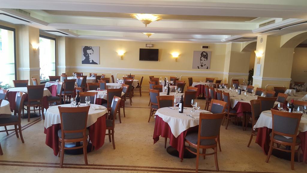Hotel Corallo Francavilla Al Mare Ngoại thất bức ảnh