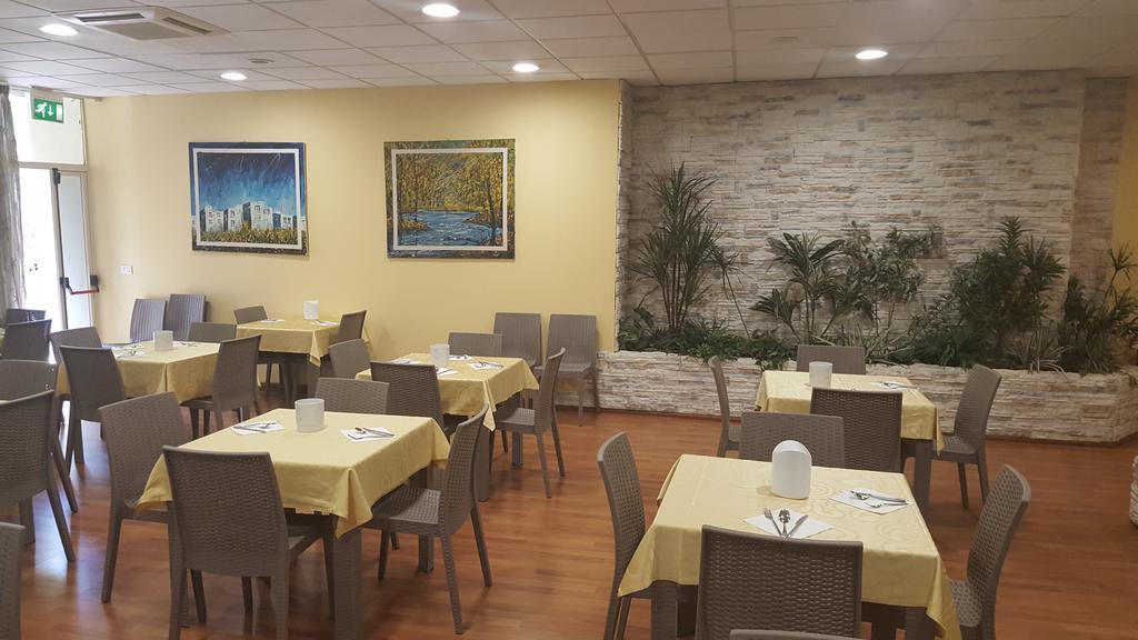 Hotel Corallo Francavilla Al Mare Ngoại thất bức ảnh