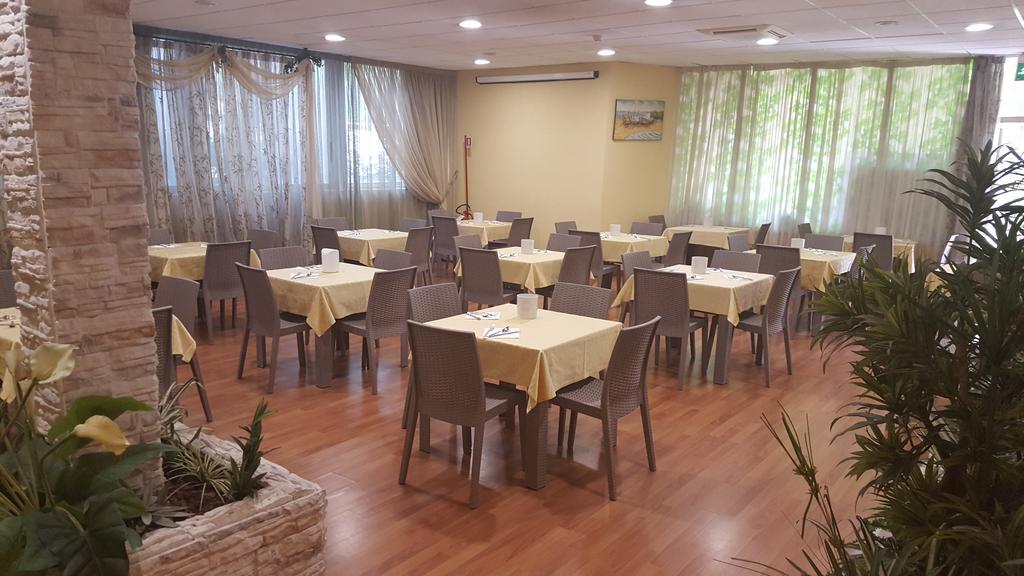 Hotel Corallo Francavilla Al Mare Ngoại thất bức ảnh